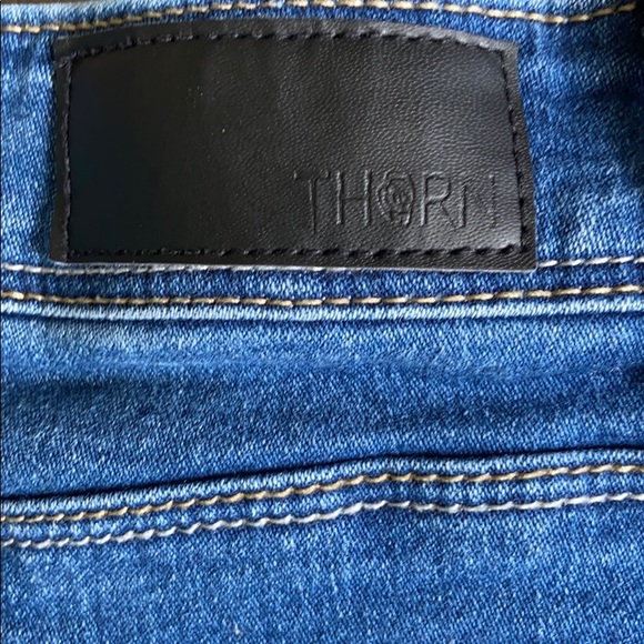 SOLD 🔴 Thorn Universal Stretchy Jean Shorts - Picture 7 of 7